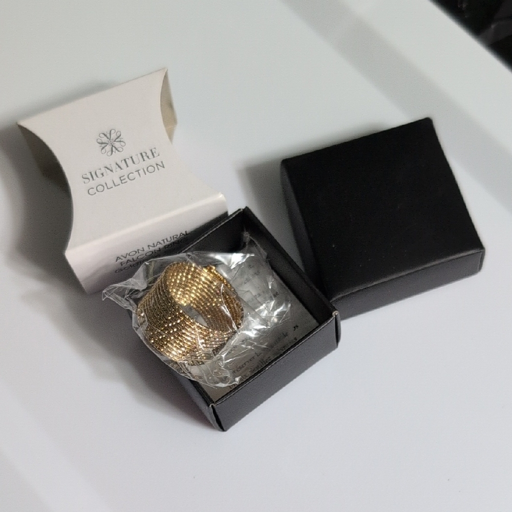 Avon Gold-Tone Mesh Ring